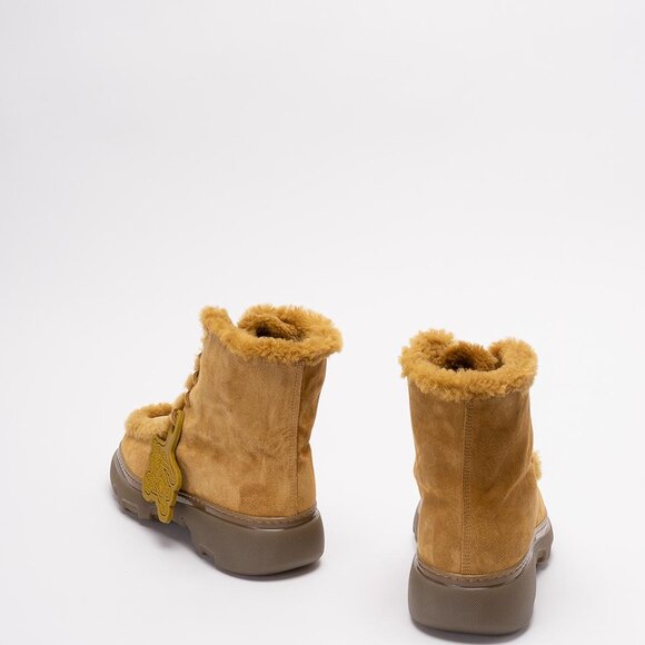 $1550 MSRP- Authentic Brand New Burberry Men's chugga leather boots- US 9, E 42 - Picture 3 of 6